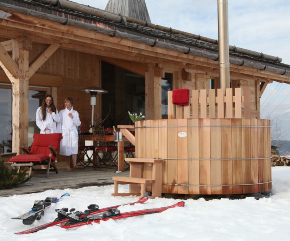 La différence entre un bain nordique et un Spa en bois